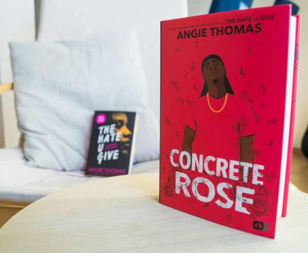 Angie Thomas' Buch "Concrete Rose"