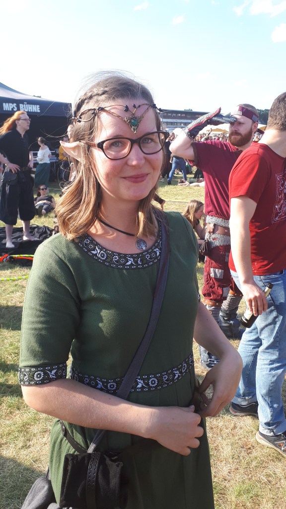 Jacqueline als Waldelbin auf dem MPS 2019 in Hoppegarten